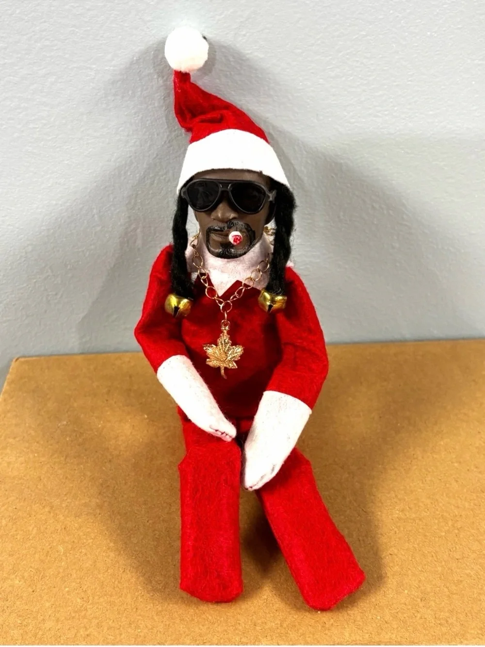 SNOOP ON A STOOP Holiday Elf in green or red with dreads necklace and New in box
